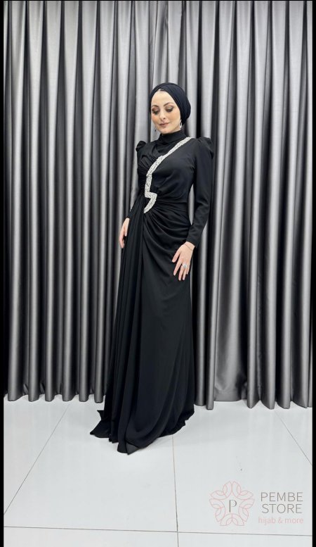 أسود